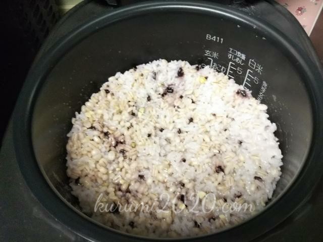 炊きあがったくまもと風土25雑穀米
